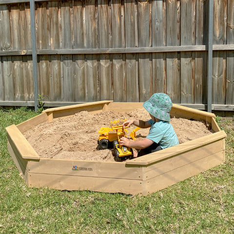 Large kids 2025 sandpit